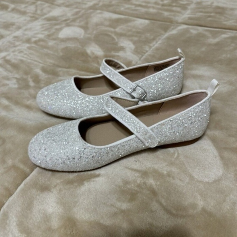 Gap Kid's Size 4 Closed Toe Mary Jane Flats w/Glitter - EUC